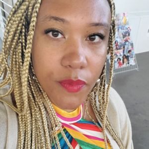 Meet your Posher, Aquisha